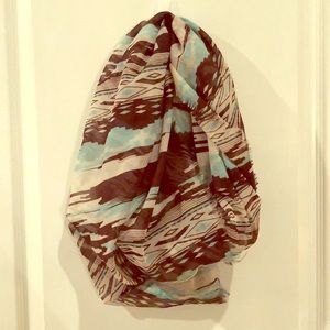 Infinity Scarf with Geometric Design